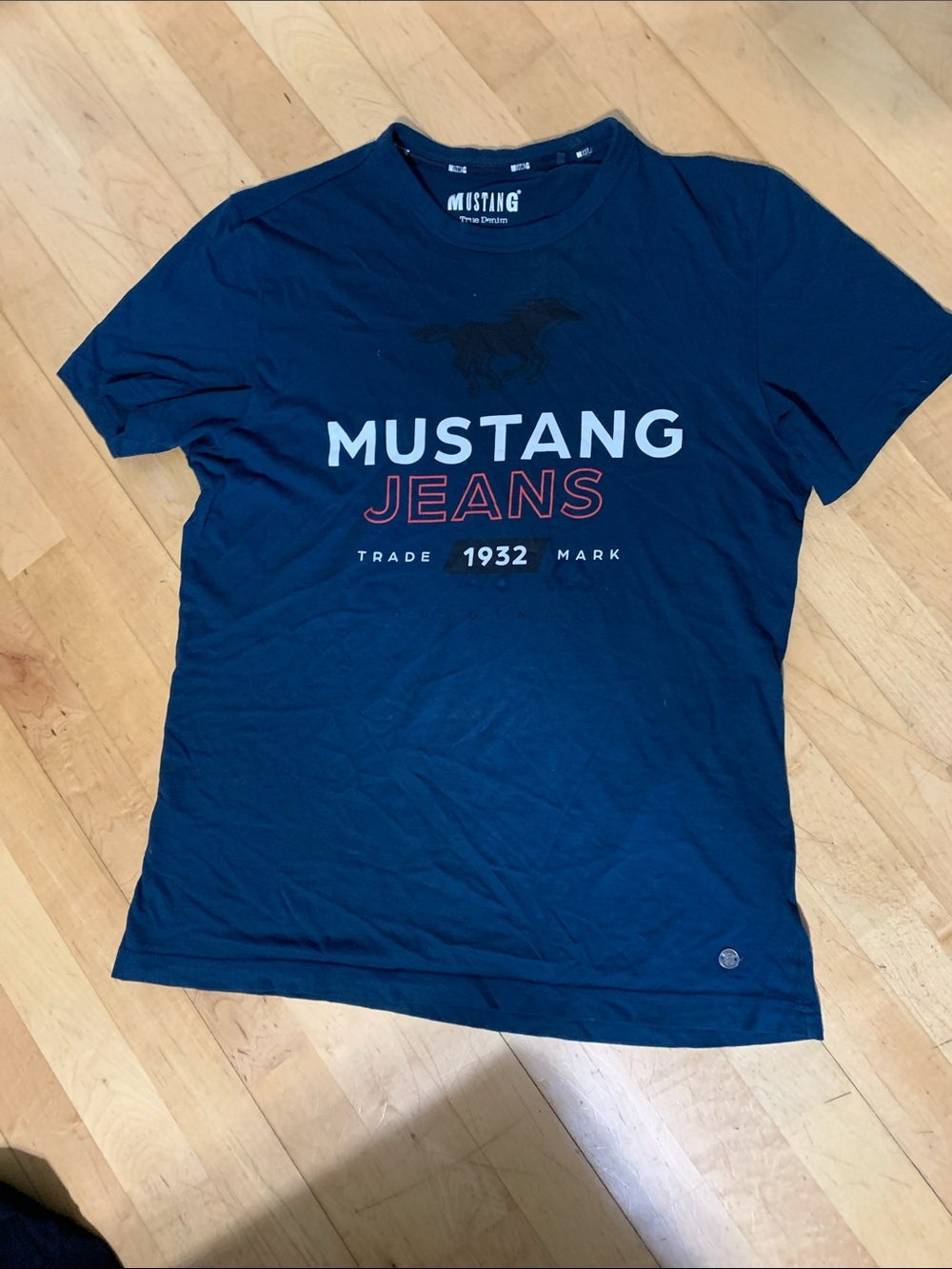 Jeans Men’s Navy Logo T-Shirt